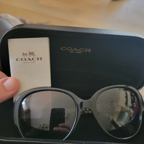 Sunglasses Coach HC 8120 526213 Dark Tort/Dark Tort Sand Sig C Coach HC 8120 L094 Carter Polarized Sunglasses Dark Tortoise  main image 2